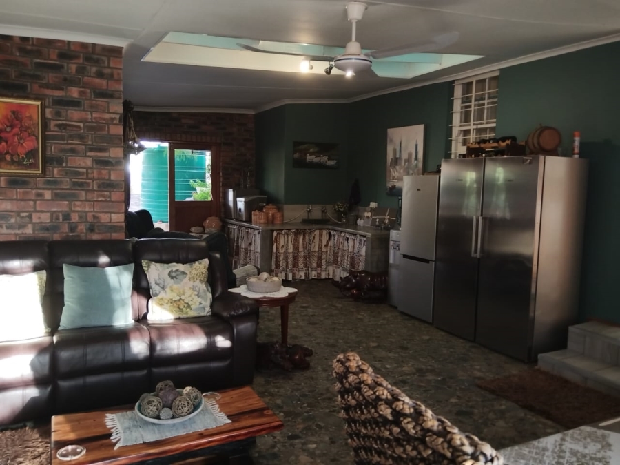 3 Bedroom Property for Sale in Steytlerville Eastern Cape